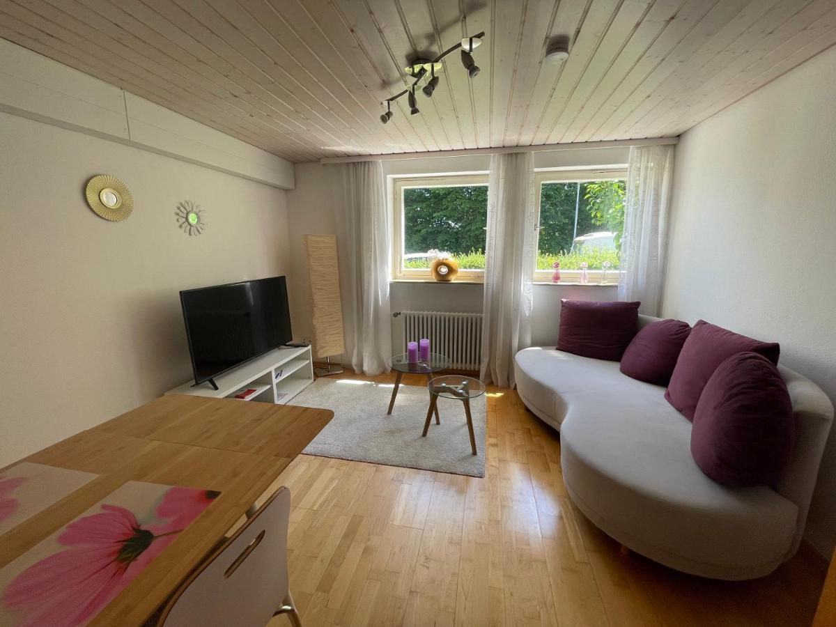 2-Zimmer-Nichtraucher-Ferienwohnung Strobel Tuebingen Exterior photo